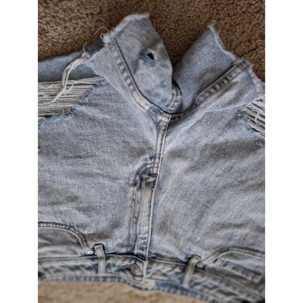 CLEO + Wolf Shorts Womens 29 Denim Cutoff Button FLy Distressed Ripped - Picture 4 of 5